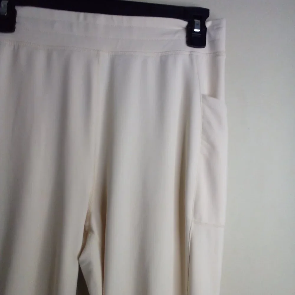Fabletics Pants Joggers Women M Elastic Comfort Waist Active Side Pockets Cream